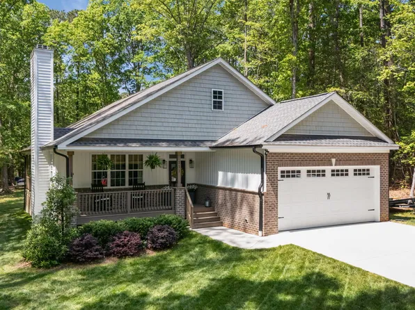 111 Nashua Dr, Louisburg, NC 27549