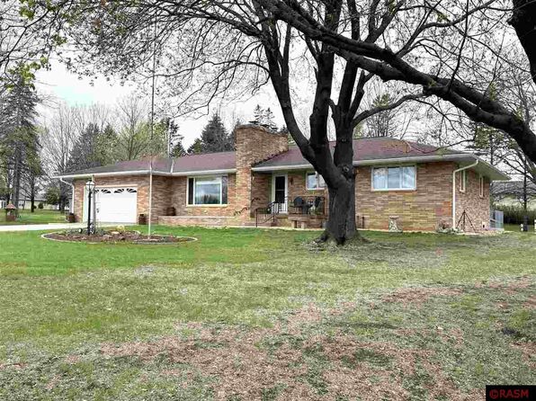 2312 N Highland Ave, New Ulm, MN 56073