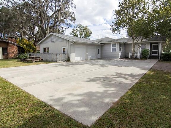 3rd image of 5609 Bahia Vista St