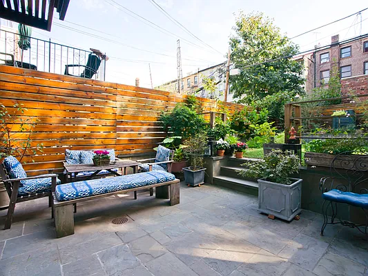 Sold by Sotheby's International Realty | media 5