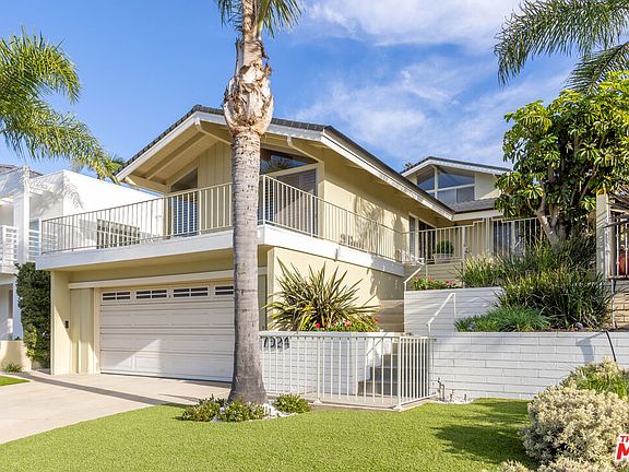 3rd image of 7924 W 80th St