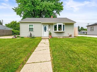 4517 S Pennsylvania Ave, Saint Francis, WI 53235