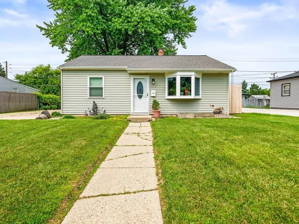 4517 South Pennsylvania AVENUE, Saint Francis, WI 53235
