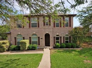8010 Landsman Dr, Austin, TX 78736