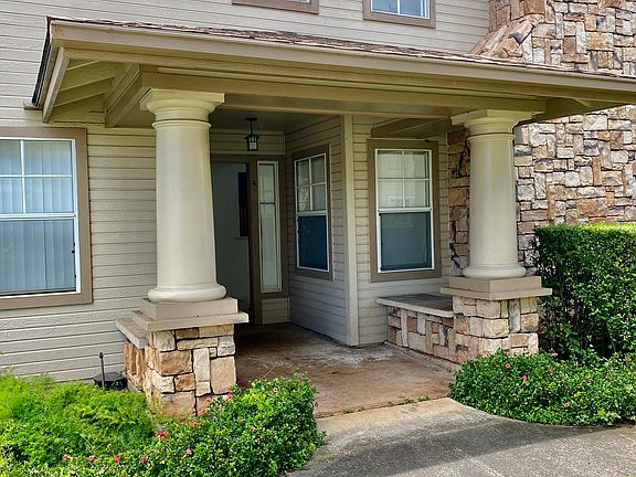 3rd image of 95-1489 Ainamakua Dr APT 4