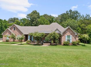 104 Old Stage Coach Ln, Canton, MS 39046