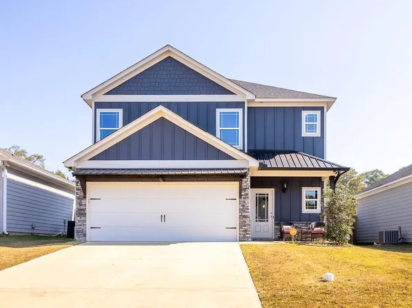 23 Vineyard Dr, Phenix City, AL 36869