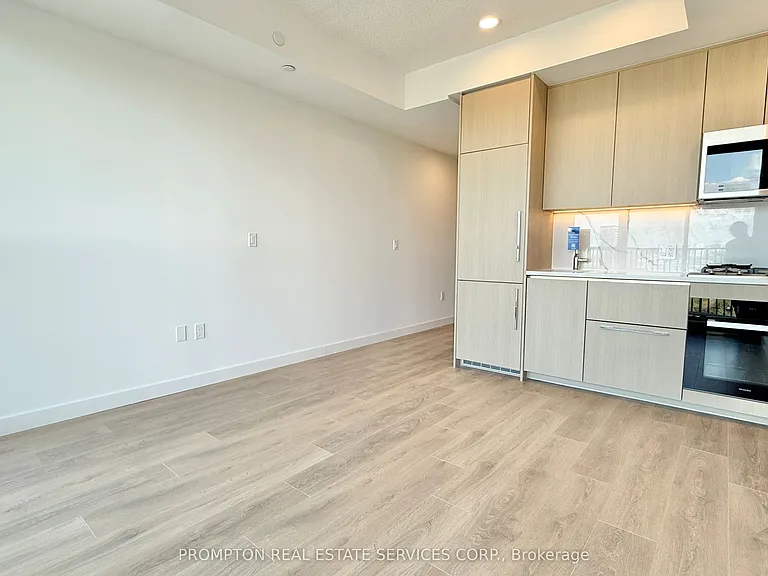 18 Esther Shiner Blvd #1606 — Photo 13