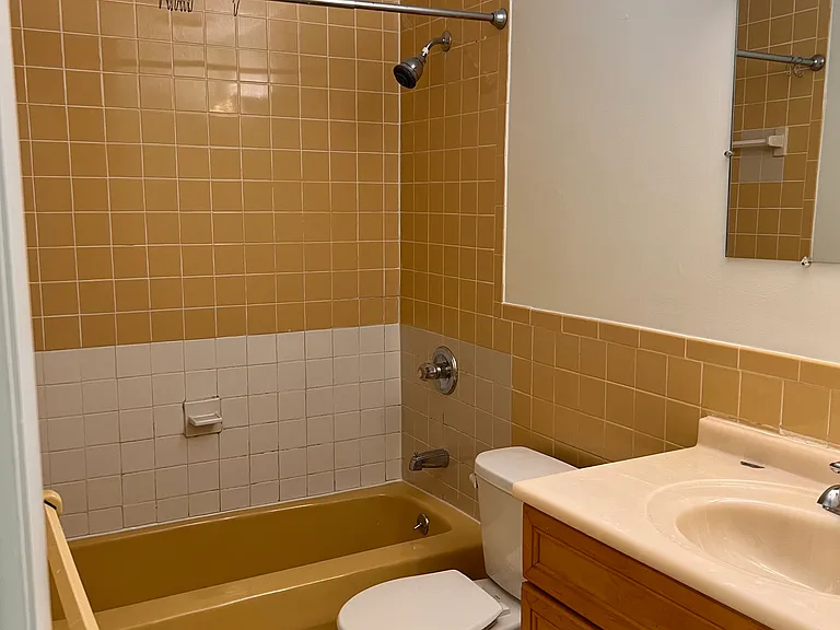 14 Williamsburg Ct — Photo 11