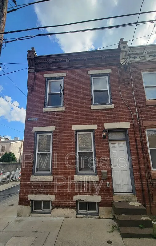 1 bed, 1.0 bath, $1,700 — Photo 1