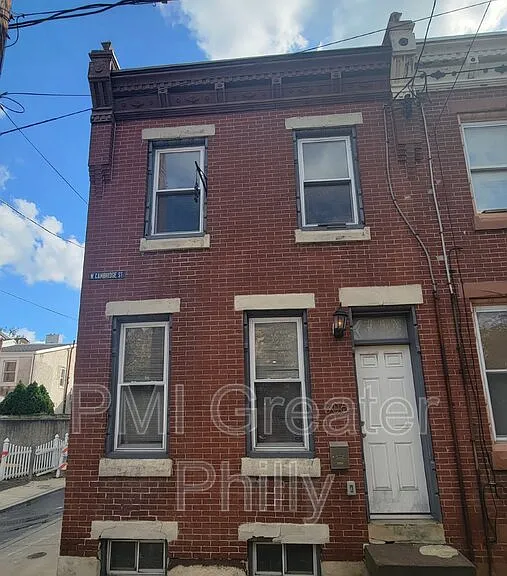 306 Cambridge St — Photo 1