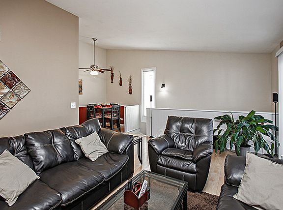 3rd image of 210 Dartmouth Ct Unit D