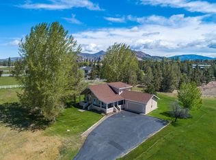 6950 NE 11th St, Redmond, OR 97756
