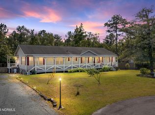 87 Cory Rd, Rocky Point, NC 28457