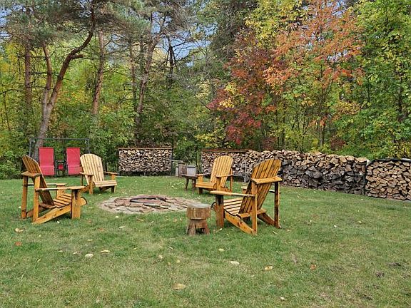 3rd image of 2875 Pointe Aux Barques Rd