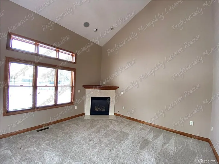 6353 Charlotte Ct — Photo 13