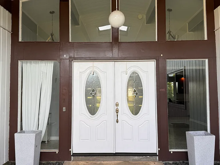 3501 Summit Blvd — Photo 3