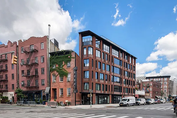 Sold by Nest Seekers International | media 28