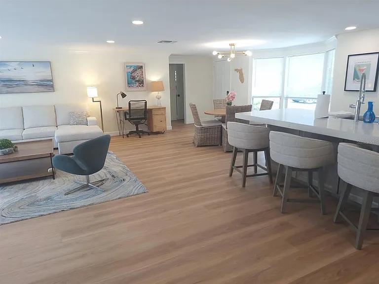 1203 Lyric Ln — Photo 9
