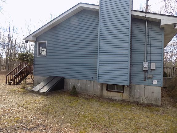 4th image of 44 Skyline Dr