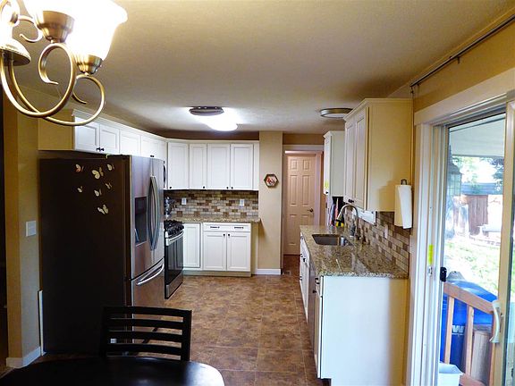 4th image of 11924 E Lenora Dr