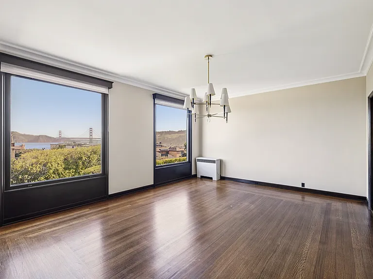 530 El Camino Del Mar — Photo 1