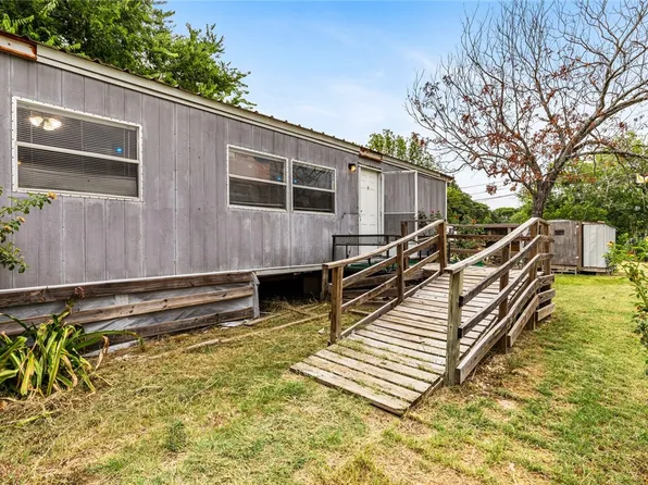 1611 Sam Houston St, Waco, TX 76705