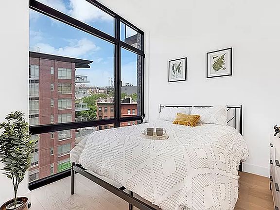3rd image of 10-64 Jackson Ave #6C