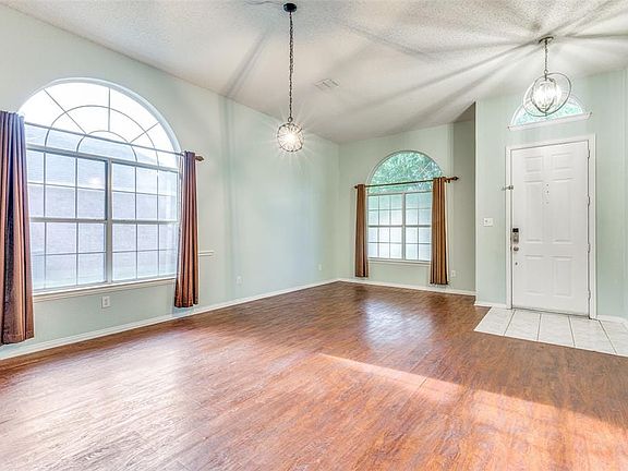 5th image of 1118 Wedgewood Dr