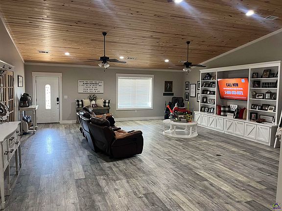 4th image of 272 Buckingham Parc Cir