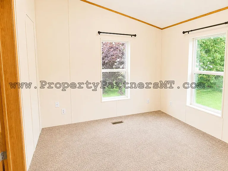 110 Sunlight Ave — Photo 6