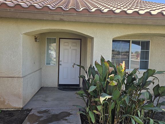 3rd image of 2327 Sidney Ct