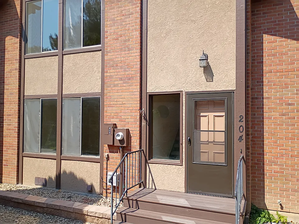 636 Horizon Dr #204