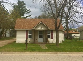 1104 Walnut St, Cadillac, MI 49601