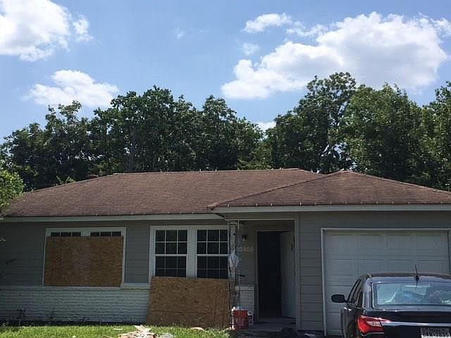 1st image of 10406 Sierra Dr