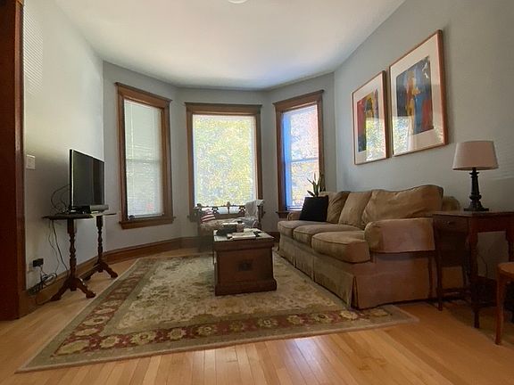 4th image of 2440 N Mozart St #1
