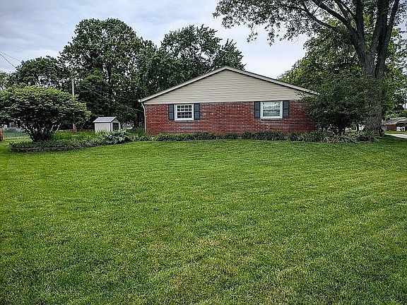 3rd image of 85 S Johanna Dr
