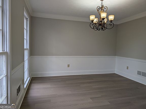 4th image of 443 Cricket Ridge Ct