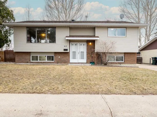 62 W Rossland Way SE, Medicine Hat, AB T1B 2C2