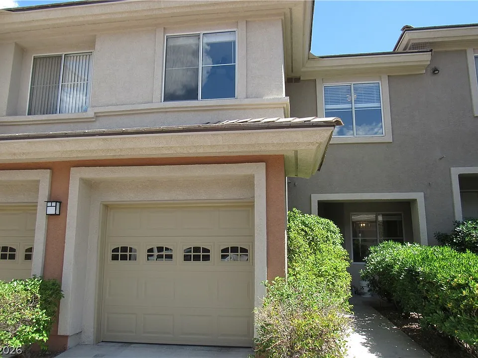 712 Peachy Canyon Cir #102