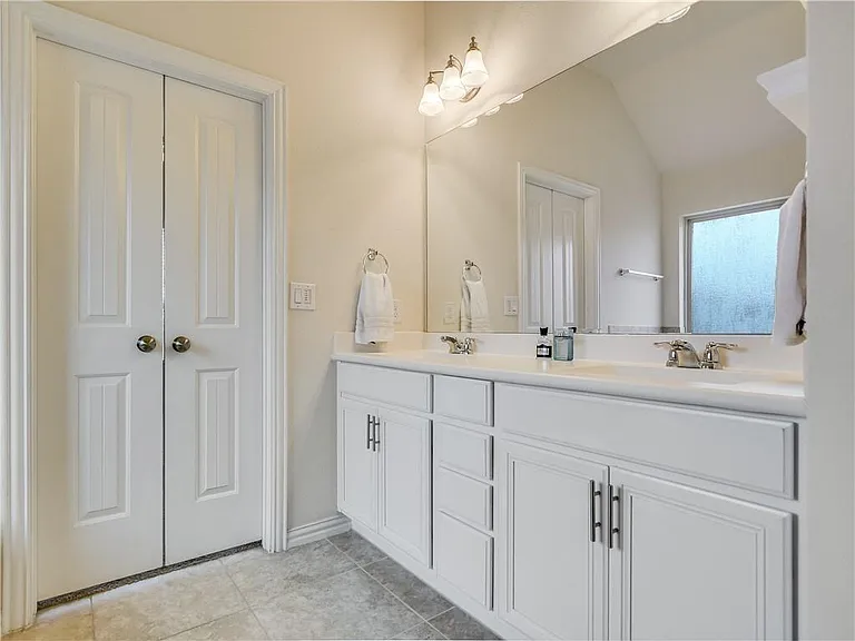 500 Cardenas Ln — Photo 16