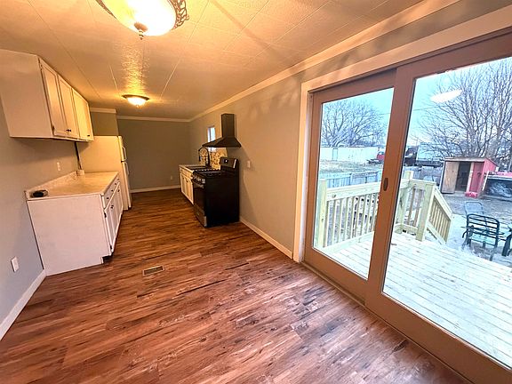 5th image of 205 Ida St