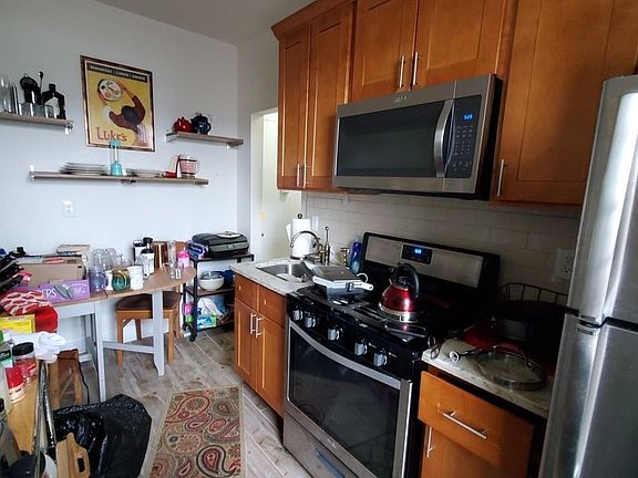 2nd image of 1 Chester Ct APT 4H