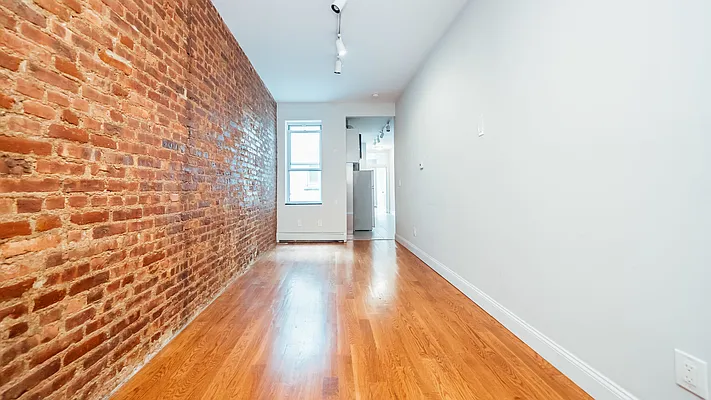 Rented by Compass | media 16