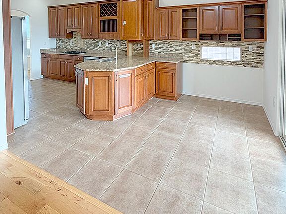 4th image of 2606 Corte Palos SE