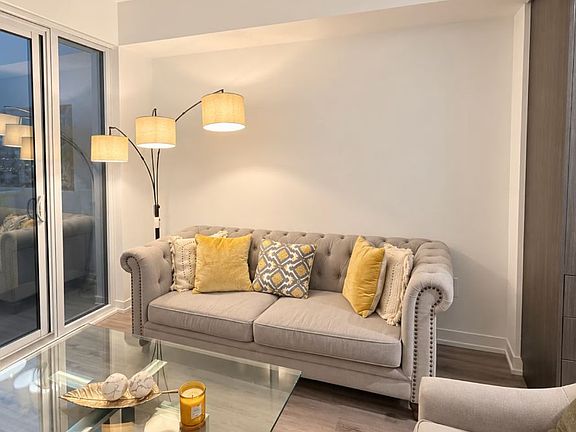 3rd image of 138 Downes St #6802