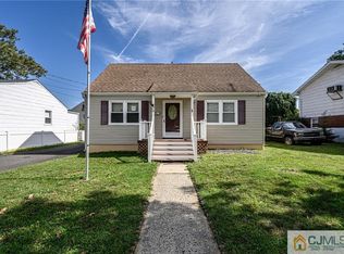 30 Baldwin Ave, Middletown, NJ 07748