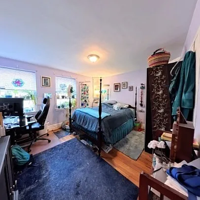 3 bed, 1.0 bath, 898 sqft, $3,000 — Photo 4