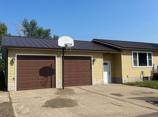 6131 Highway 200, Beulah, ND 58523