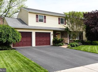 2103 Buckman Ave, Wyomissing, PA 19610